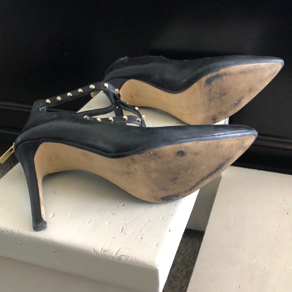 Heels - Picture 4 of 5